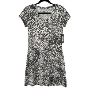 Marc‎ New York Performance Gray & White Zebra Print Short Sleeve Skirt